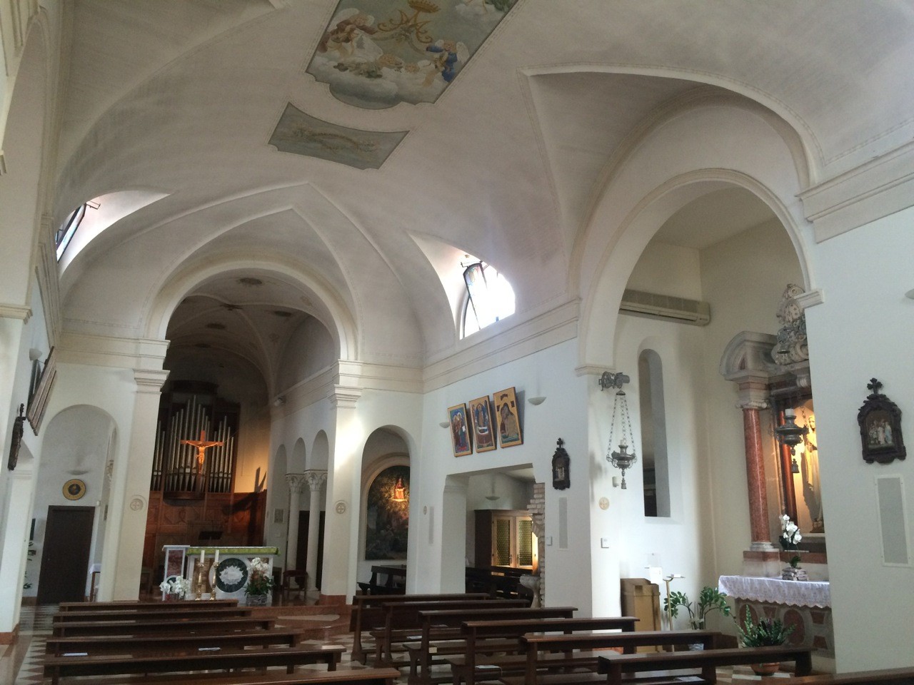 Chiese Romantiche Padova Bosco Di Rubano Interni